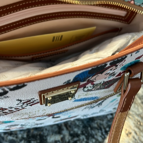 Dooney & Bourke Disney Food and Wine - Picture 7 of 9